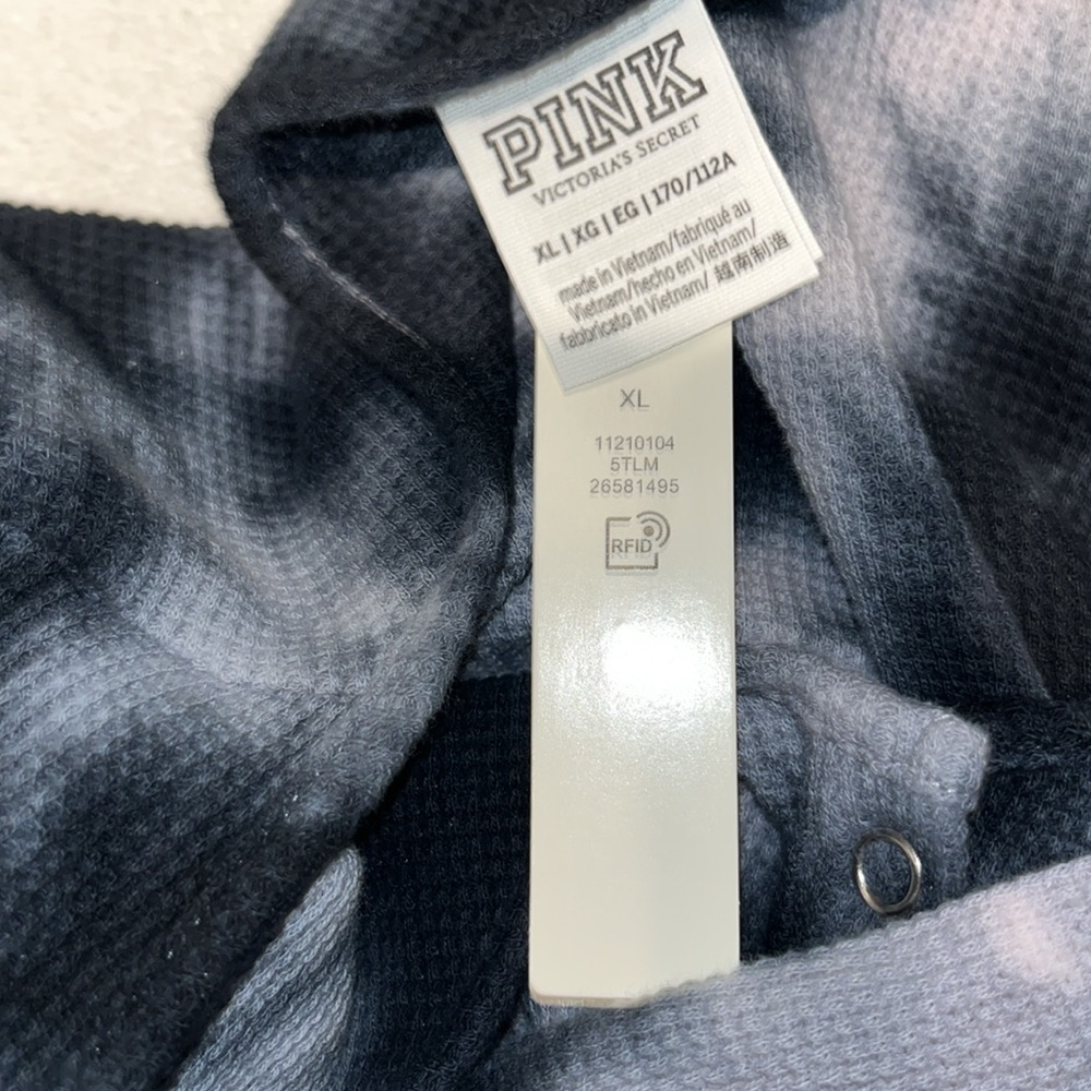 Gorgeous, thermal tie-dye extra large from Victoria’s Secret sleep dress - Picture 10 of 13